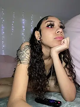 badbaby187 Show in webcam