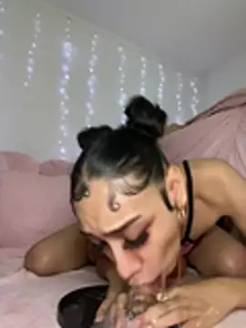 הופעת וובקאם של badbaby187
