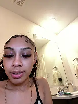 badbaby187 Show in webcam