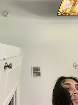 badbaby187 Show in webcam