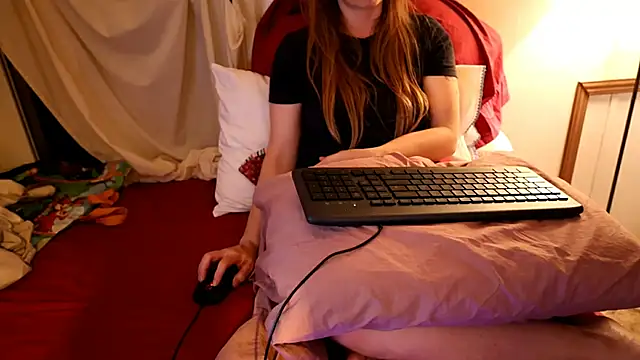 xxpixeyxx Adlı Modelin Canlı XXX Sohbeti