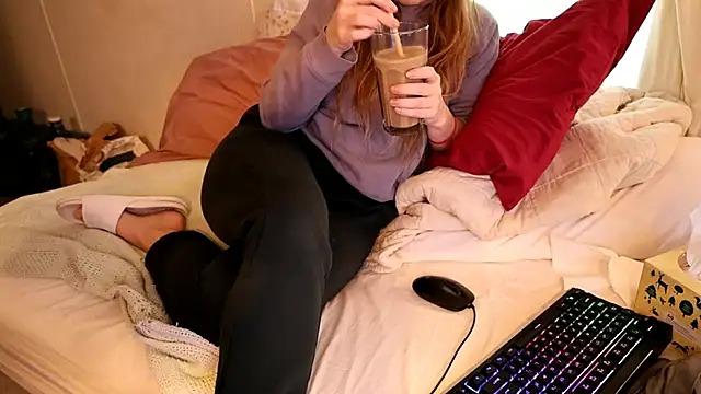 xxpixeyxx Show in webcam