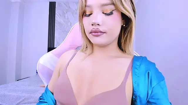 Keendall__'s Webcam Show