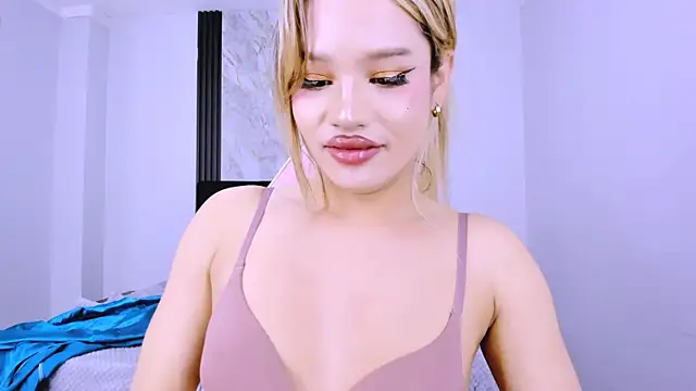 Keendall__'s Webcam Show
