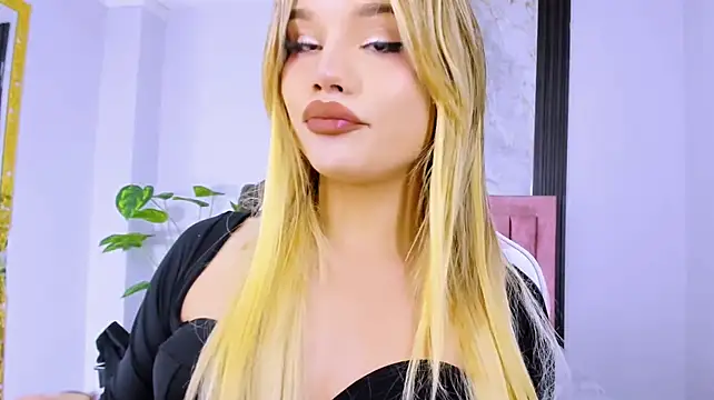 Keendall__ Webcam show