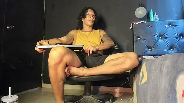 FuckHardlove Webcam Show