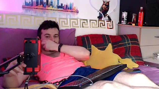 Chatroom XXX en direct de KingOfSinRO69