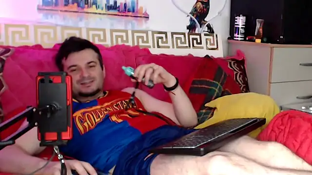 KingOfSinRO69 Show in webcam