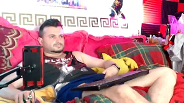 KingOfSinRO69 Webcam show