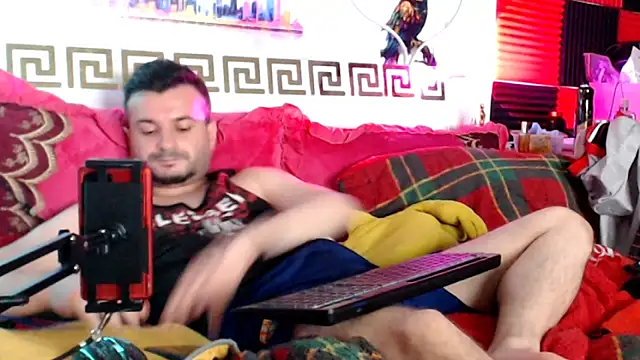 Pokazy przed kamerką – KingOfSinRO69