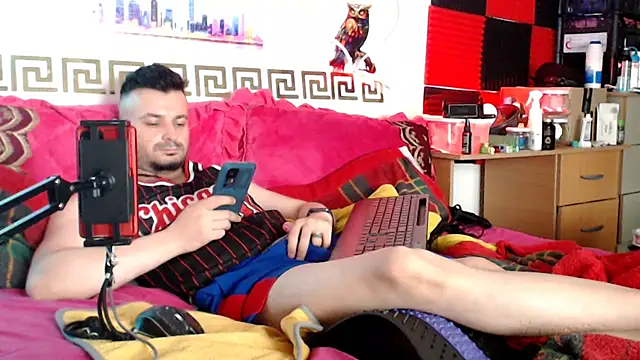 Hugec0ck007 – webcam-show