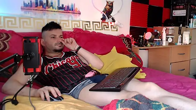 Hugec0ck007 Webcam show