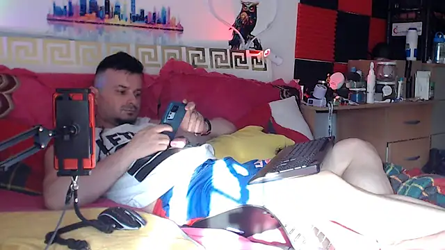 Hugec0ck007 Webcam show