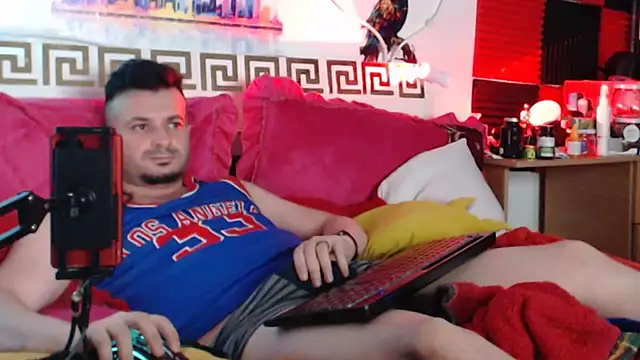 Hugec0ck007 Webcam show