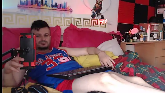 Hugec0ck007 Webcam Show