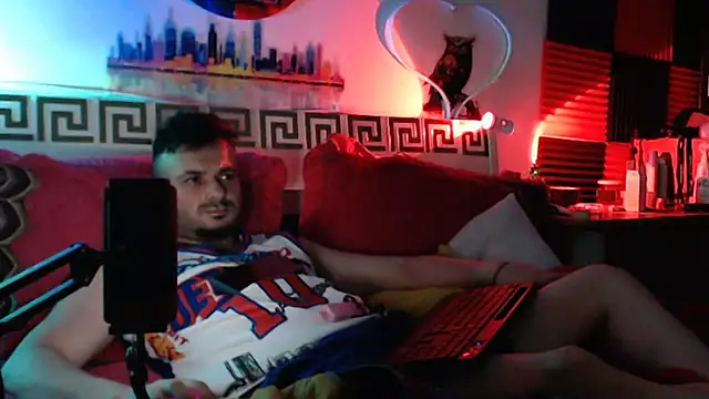 Hugec0ck007 Webcam show