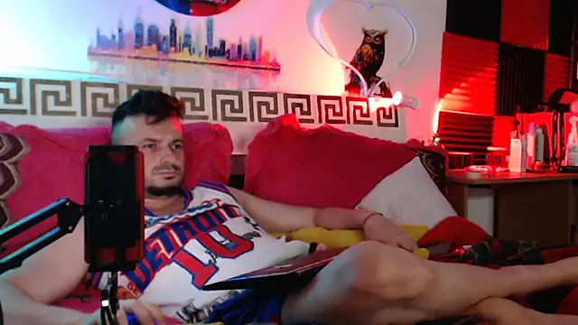 Hugec0ck007 Webcam-Show