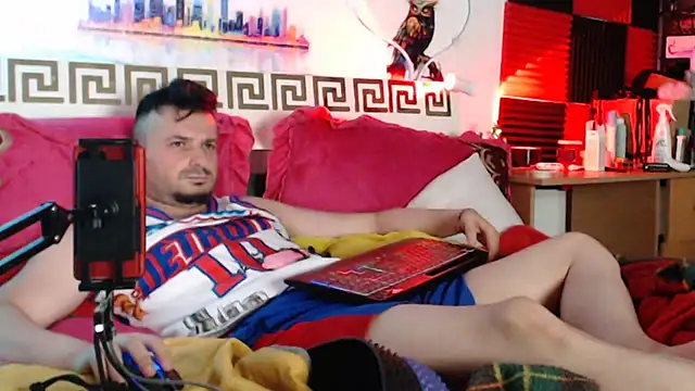 Webkamerová show Hugec0ck007