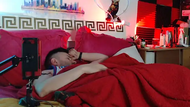 Hugec0ck007 Show in webcam