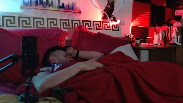 Webkamerová show Hugec0ck007