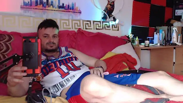 Chat XXX Live Hugec0ck007
