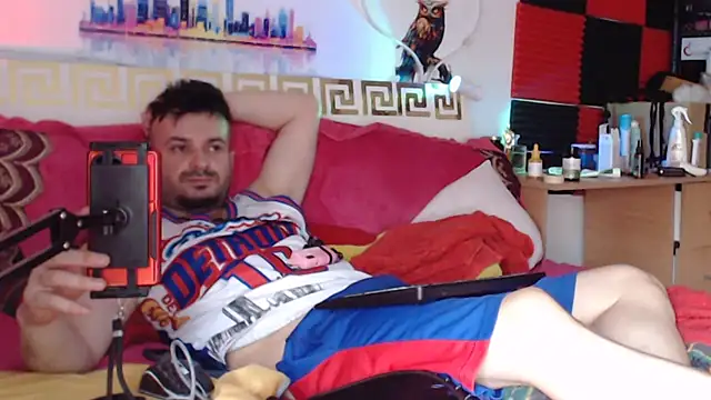 Hugec0ck007 Webcam show