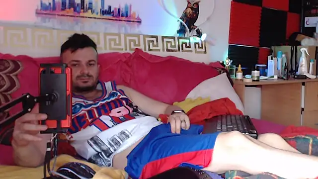 Hugec0ck007 Webcam Show