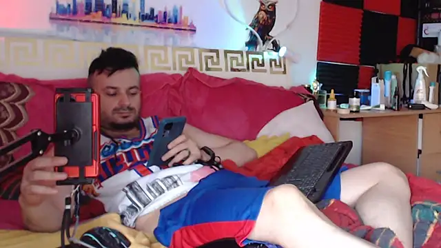 Hugec0ck007's Webcam Show