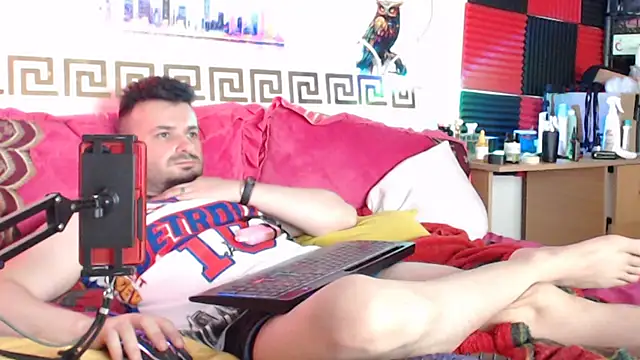 Hugec0ck007 Adlı Modelin Web Kamerası Şovu