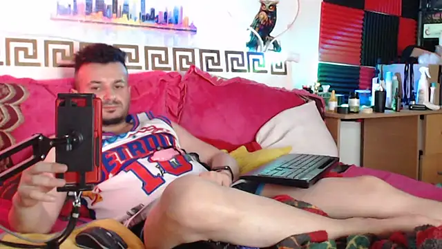 Hugec0ck007 Webcam show
