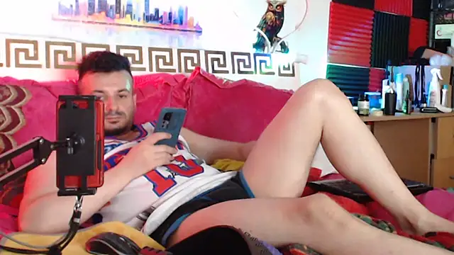 Hugec0ck007 Show in webcam