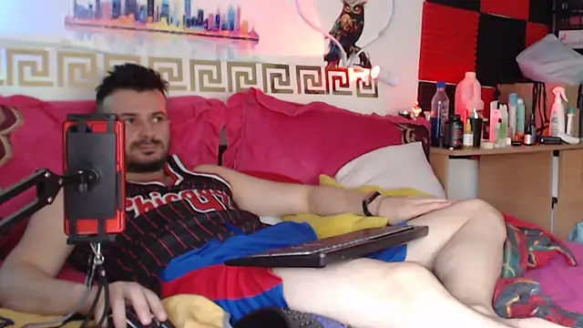 Hugec0ck007 webkamerás műsora