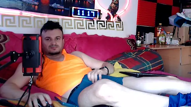 Webkamerová show Hugec0ck007