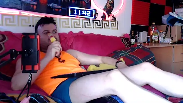 Hugec0ck007 webcam show