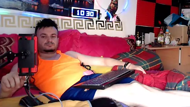 Hugec0ck007's Webcam Show