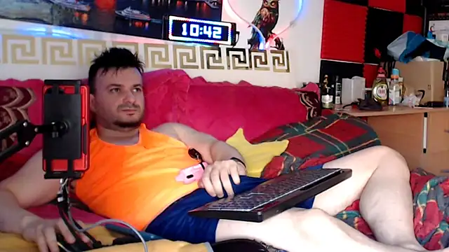Hugec0ck007 Webcam show