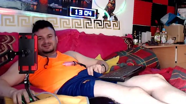 Hugec0ck007 Show Webcam