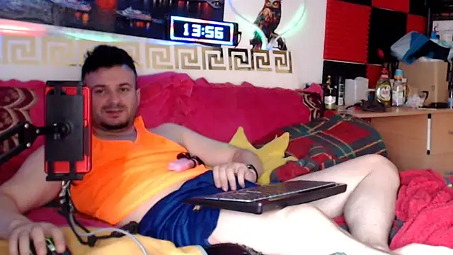 Webkamerová show Hugec0ck007