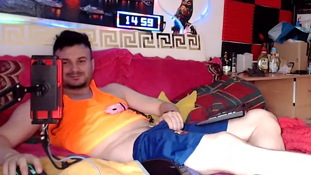 عرض كام Hugec0ck007