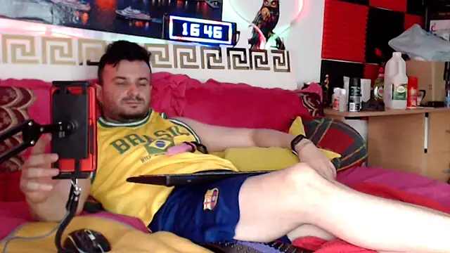 Hugec0ck007 Show Webcam