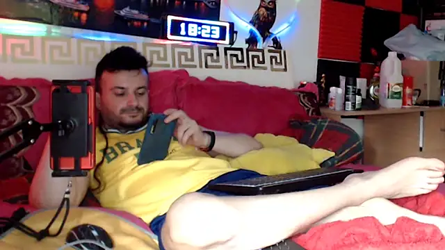 Hugec0ck007's Webcam Show