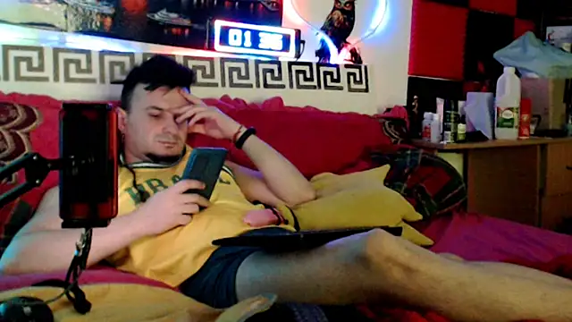 Hugec0ck007 – webcam-show