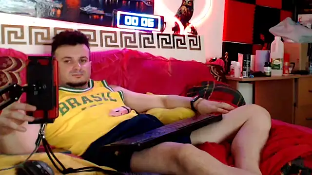 Hugec0ck007 Webcam-Show