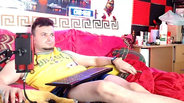 Show de Hugec0ck007 na webcam