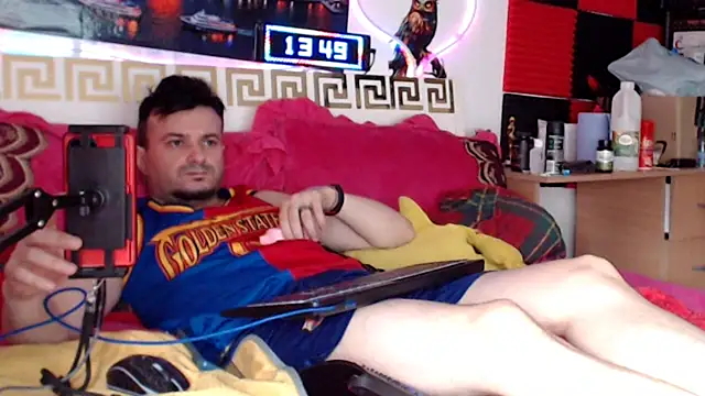 Hugec0ck007 Show in webcam