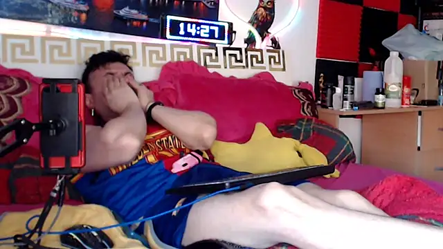 Hugec0ck007 Show in webcam