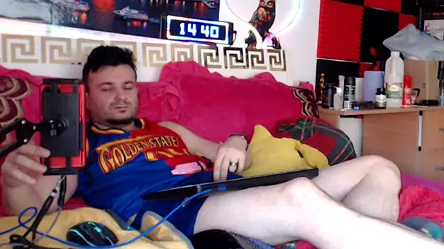 Webkamerová show Hugec0ck007