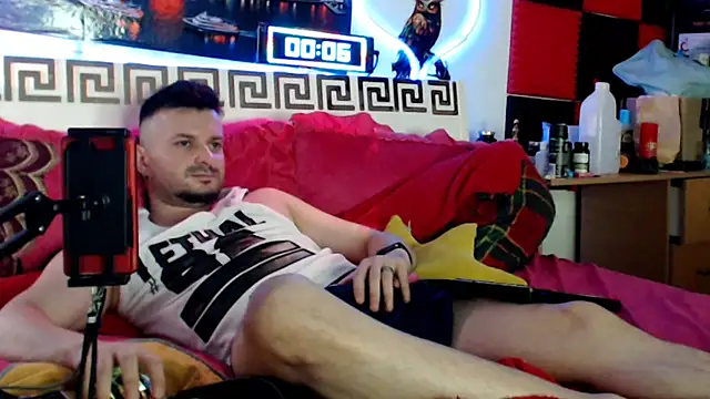 Webkamerová show Hugec0ck007