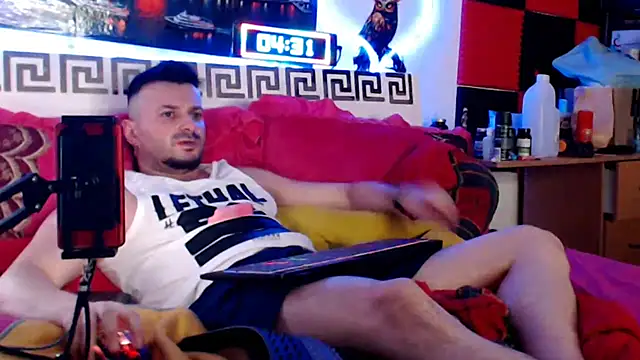 Hugec0ck007 Шоу с уебкамера