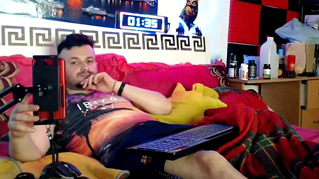 Hugec0ck007 Webcam-Show